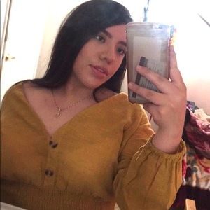 Meet your Posher, Abigail